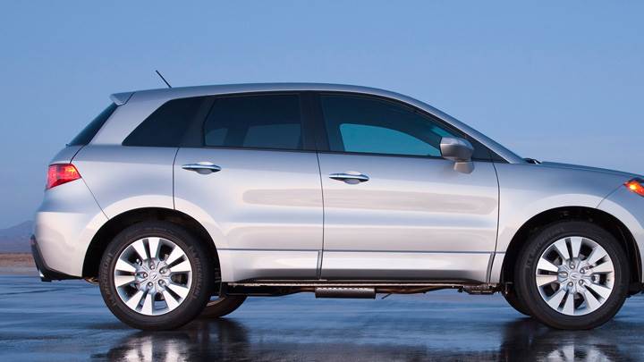Side Pose Of 2010 Acura RDX In Silver